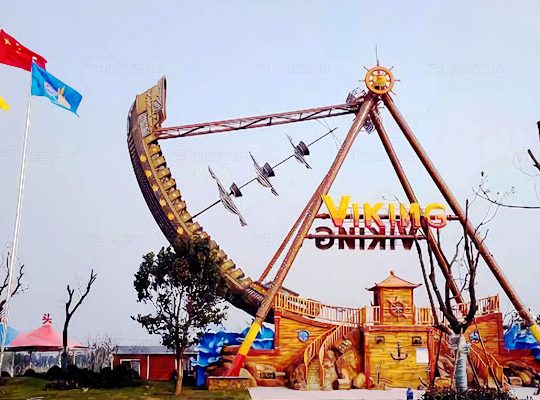 Аттракцион корабль