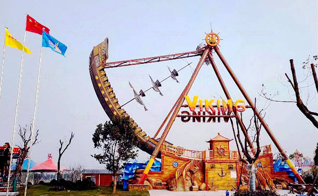 Аттракцион корабль